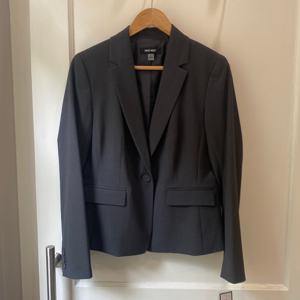 Nine West charcoal blazer size 4